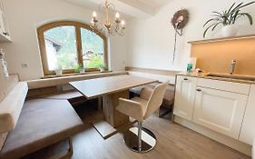 Appartment Zum Stoaner